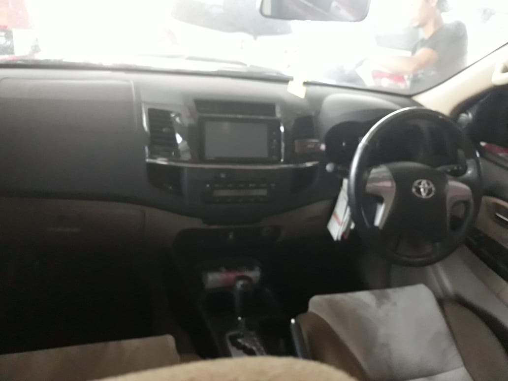 Mobil Bekas Toyota Fortuner  VNT  A T 2014 Pusat Jual  Beli 